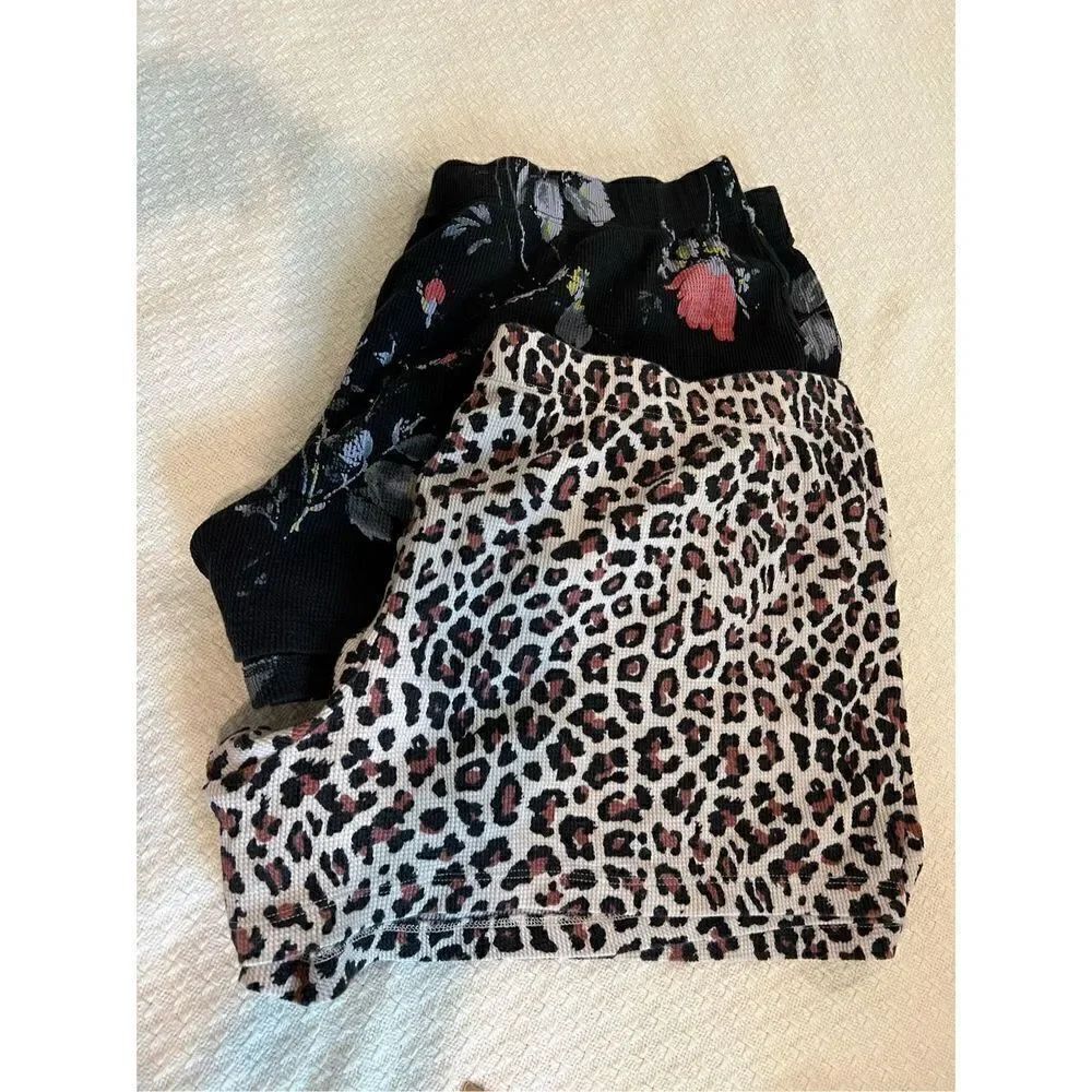 Set of 2 Victoria’s Secret Cotton Thermal floral short and leopard print pajama